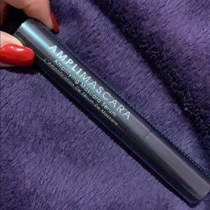 New AmpliMascara Amplifying Mascara Serum